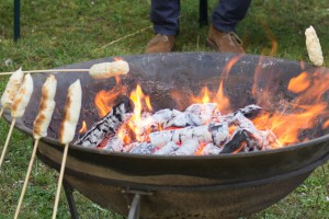 Eine Feuerschale schafft ein unwahrscheinlich schönes Flair auf jeder Party.